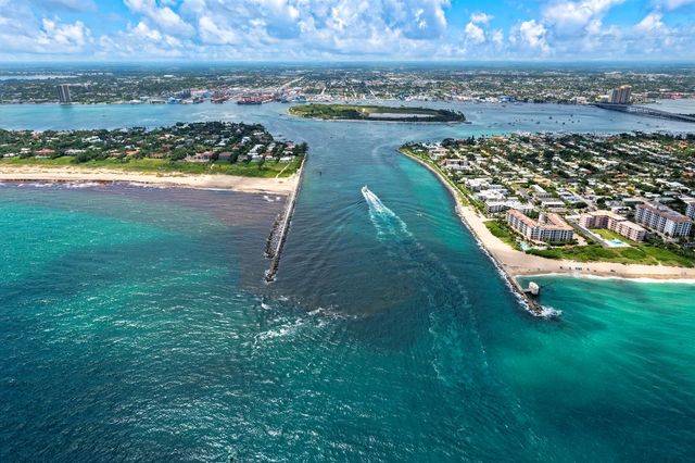 633 Kingfish Road, North Palm Beach, FL 33408