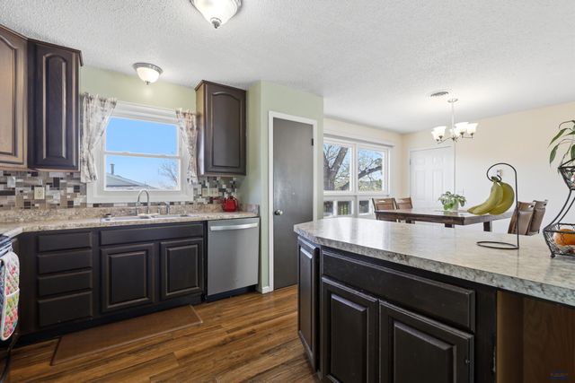 855 SYCAMORE, Rapid City, SD 57701
