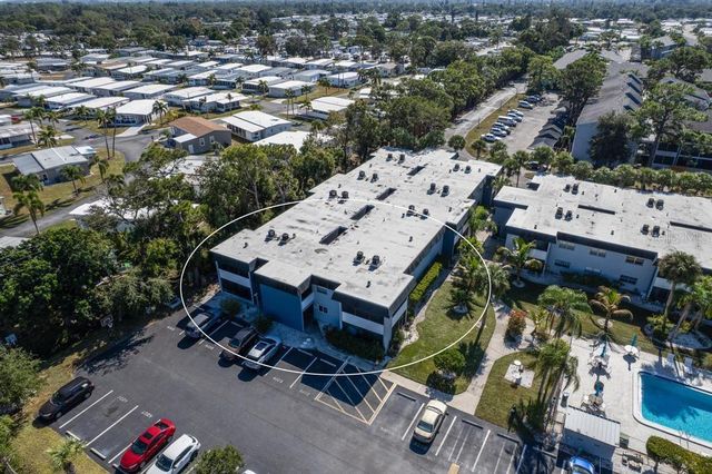 5503 FOUNTAIN LAKE CIRCLE 104, Bradenton, FL 34207