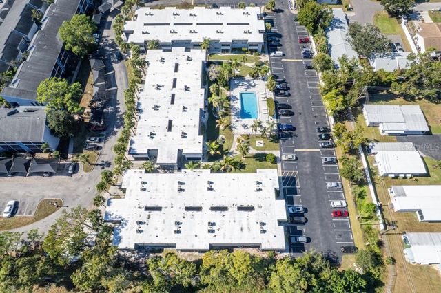 5503 FOUNTAIN LAKE CIRCLE 104, Bradenton, FL 34207