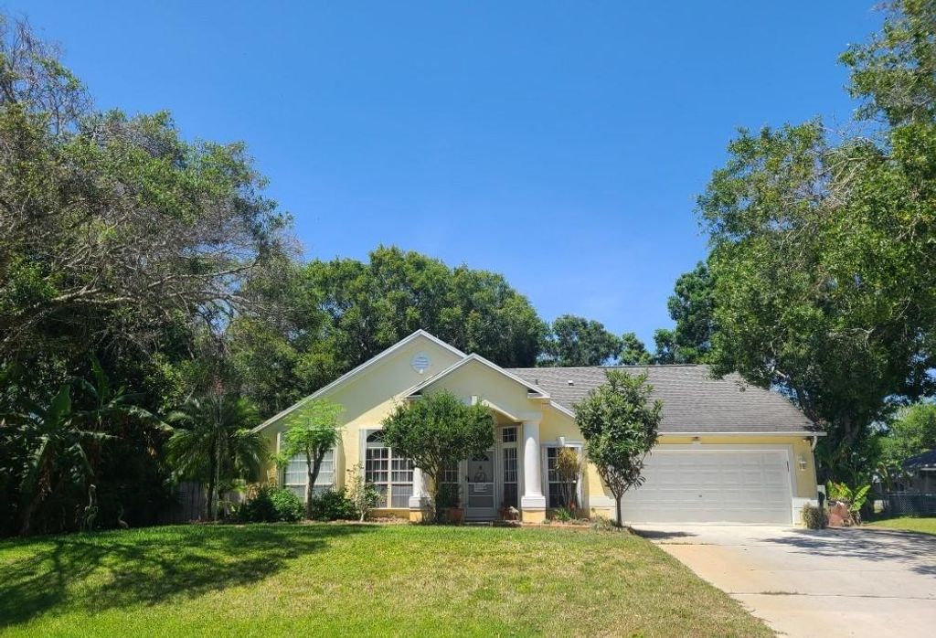 860 Noa St, Fort Pierce, FL 34982