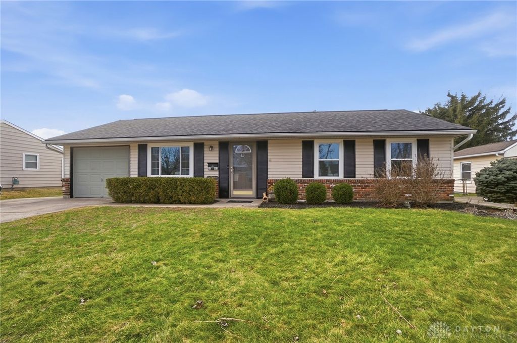 2043 Providence, Moorefield Twp, OH 45503