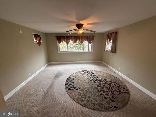 3735 SYLVAN DR, Baltimore, MD 21207