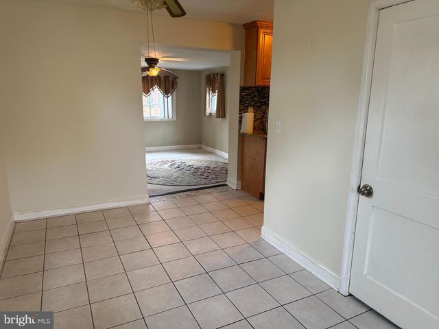 3735 SYLVAN DR, Baltimore, MD 21207