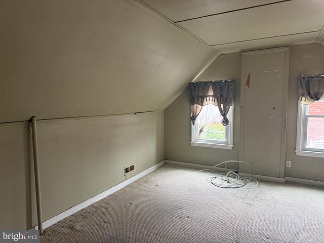 3735 SYLVAN DR, Baltimore, MD 21207