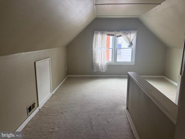 3735 SYLVAN DR, Baltimore, MD 21207