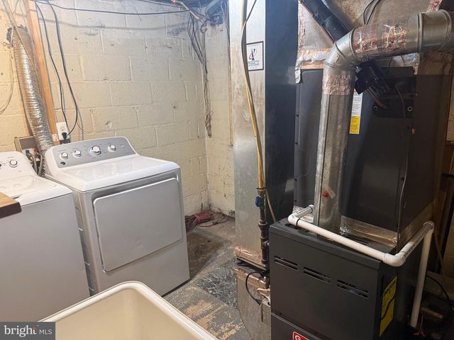 3735 SYLVAN DR, Baltimore, MD 21207