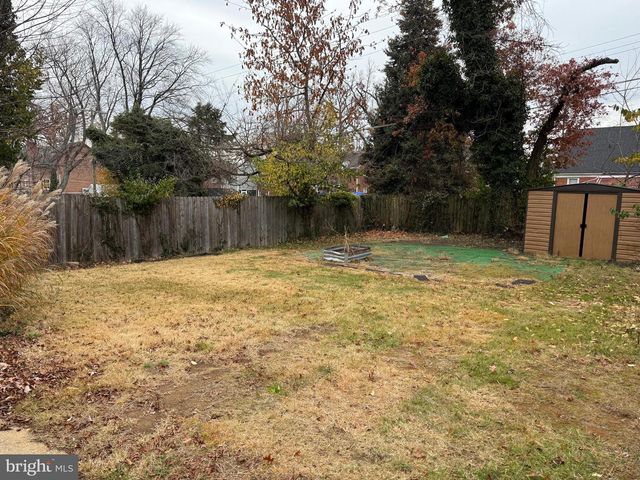 3735 SYLVAN DR, Baltimore, MD 21207