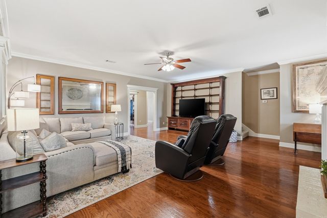 5217 Murifield Drive, Benton, AR 72019