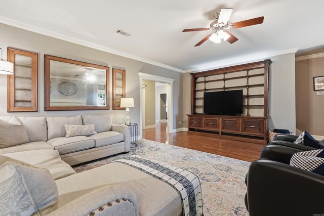 5217 Murifield Drive, Benton, AR 72019