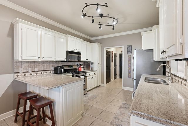 5217 Murifield Drive, Benton, AR 72019