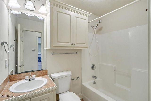702 Trinity Lane, Ridgeland, MS 39157