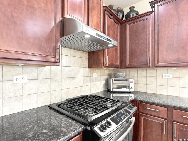 1427 NICHOLAS MNR, San Antonio, TX 78258