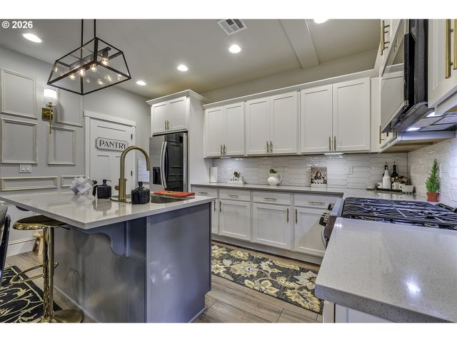 22430 Sw FOREST CREEK Way, Sherwood, OR 97140