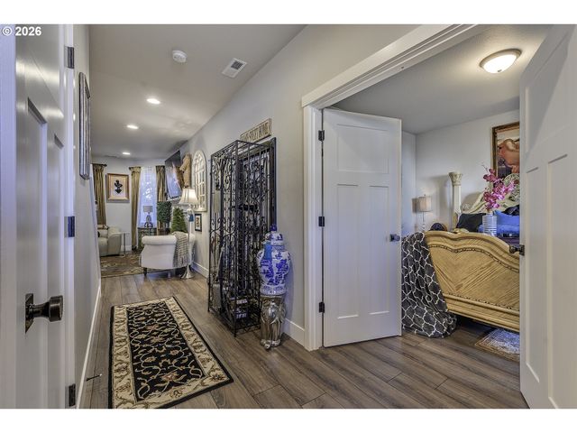 22430 Sw FOREST CREEK Way, Sherwood, OR 97140