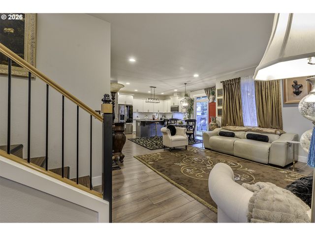 22430 Sw FOREST CREEK Way, Sherwood, OR 97140