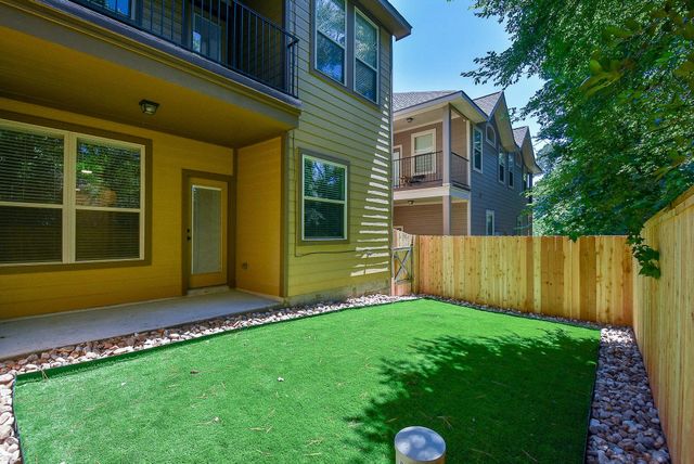 18 Cheswood Manor Drive, The Woodlands, TX 77382