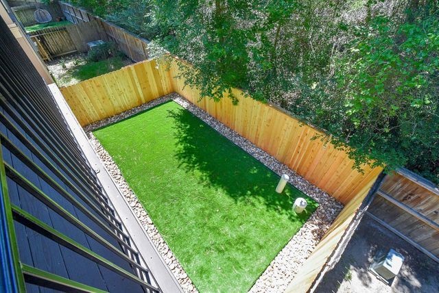 18 Cheswood Manor Drive, The Woodlands, TX 77382