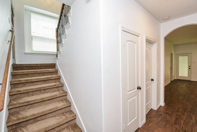 18 Cheswood Manor Drive, The Woodlands, TX 77382