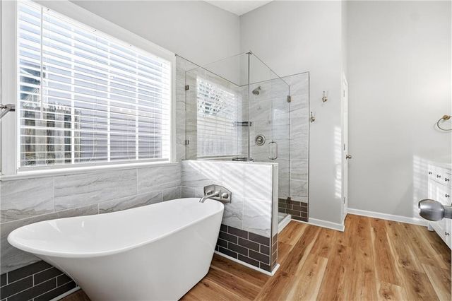 2335 Winthrope Way Drive, Alpharetta, GA 30009