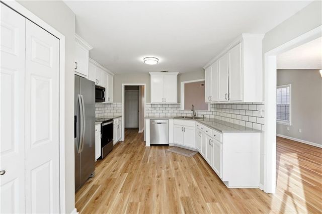 2335 Winthrope Way Drive, Alpharetta, GA 30009