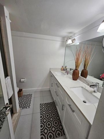 2617 N 40th Avenue, Hollywood, FL 33021