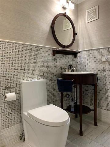2617 N 40th Avenue, Hollywood, FL 33021