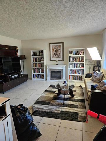 2617 N 40th Avenue, Hollywood, FL 33021