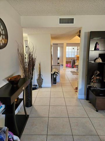 2617 N 40th Avenue, Hollywood, FL 33021
