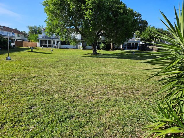 2617 N 40th Avenue, Hollywood, FL 33021