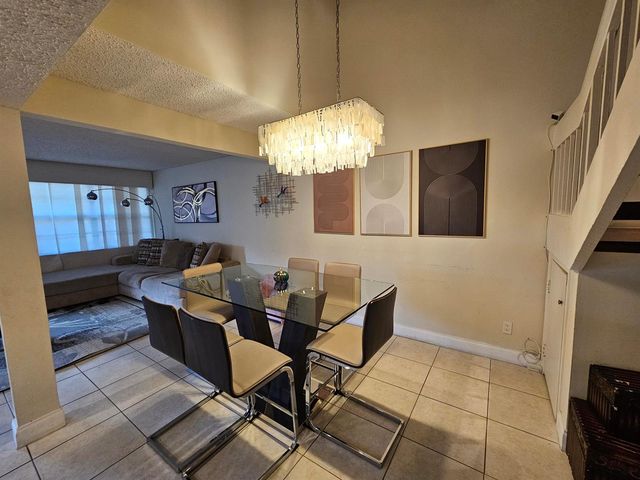 2617 N 40th Avenue, Hollywood, FL 33021