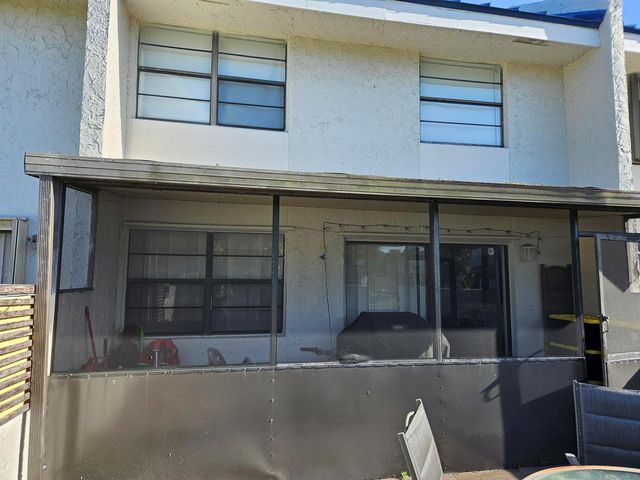 2617 N 40th Avenue, Hollywood, FL 33021