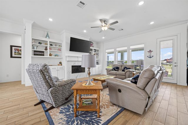 9711 Neon Moon Drive, Needville, TX 77461