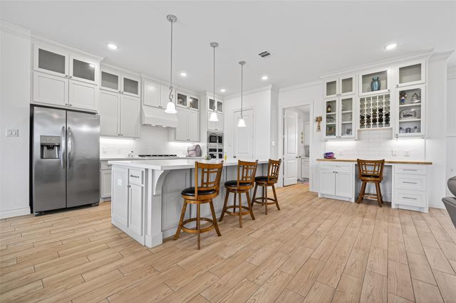 9711 Neon Moon Drive, Needville, TX 77461