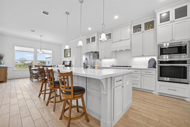 9711 Neon Moon Drive, Needville, TX 77461