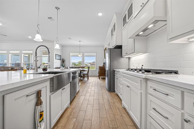 9711 Neon Moon Drive, Needville, TX 77461