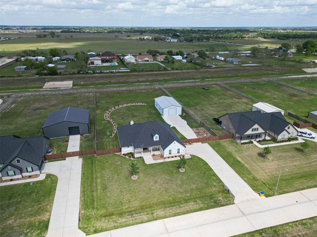 9711 Neon Moon Drive, Needville, TX 77461