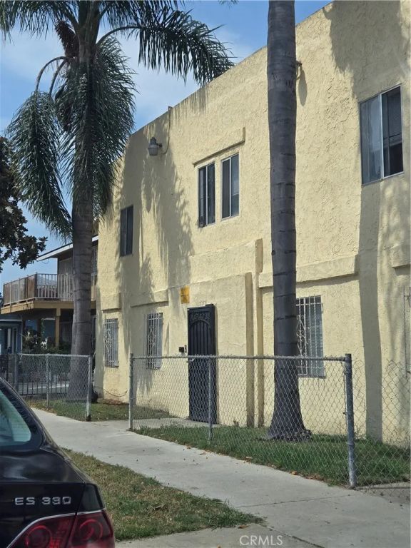 1777 Cerritos Avenue 3, Long Beach, CA 90813