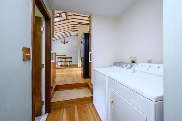 371 Gardner St, Hingham, MA 02043