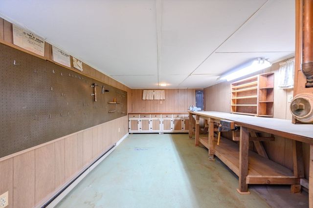 371 Gardner St, Hingham, MA 02043