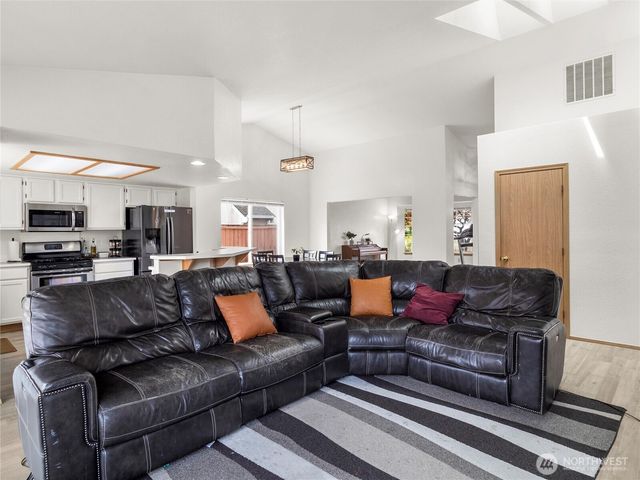 5415 Komachin Loop SE, Lacey, WA 98513