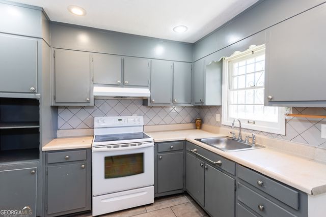 491 Oak Drive SE, Atlanta, GA 30354