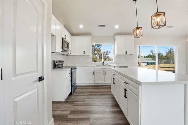 16135 Tawney Ridge Lane, Victorville, CA 92394