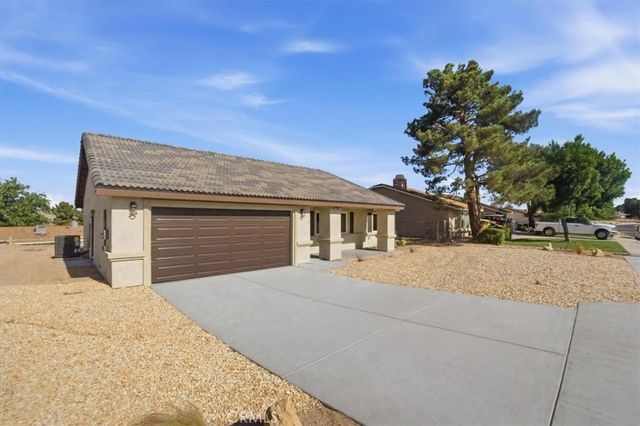 16135 Tawney Ridge Lane, Victorville, CA 92394