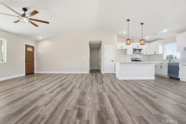 16135 Tawney Ridge Lane, Victorville, CA 92394