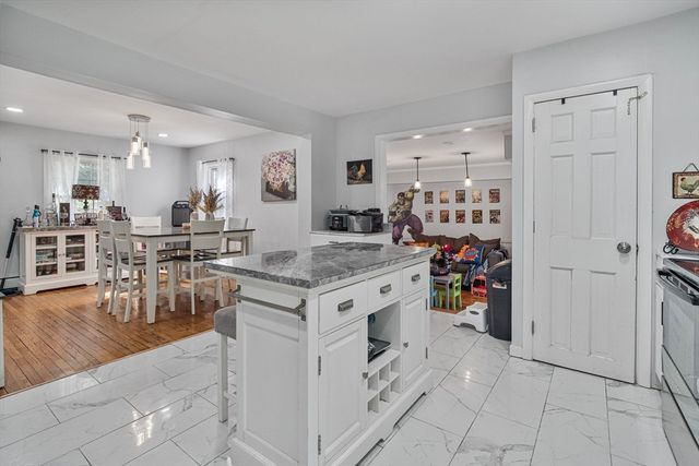 281 Newton Rd, Springfield, MA 01118