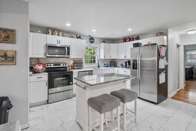 281 Newton Rd, Springfield, MA 01118
