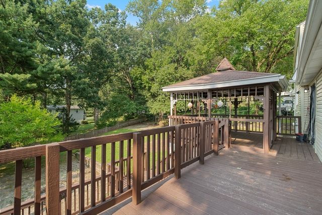 281 Newton Rd, Springfield, MA 01118