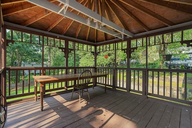 281 Newton Rd, Springfield, MA 01118