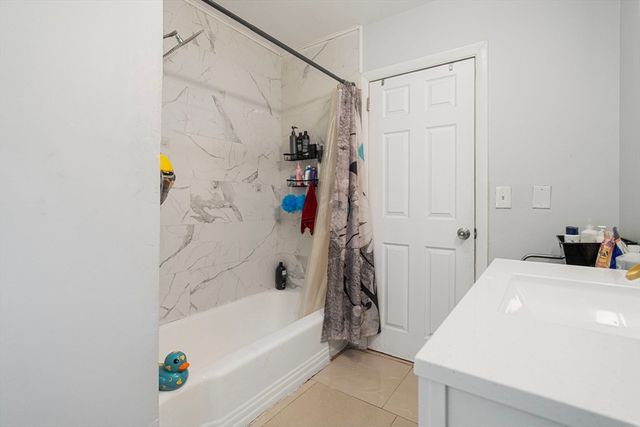 281 Newton Rd, Springfield, MA 01118